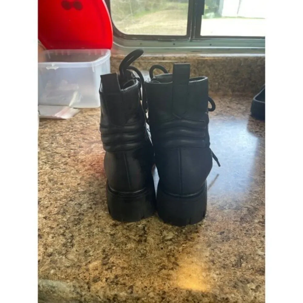 Black‎ Lace Up Ankle Boots Lug Sole Combat Style Motorcycle Fashion
